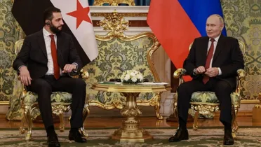 هل بالغ "الشرع" في مجاملة بوتين..؟ جدل واسع بعد وصف روسيا بـ"الأرض المباركة"