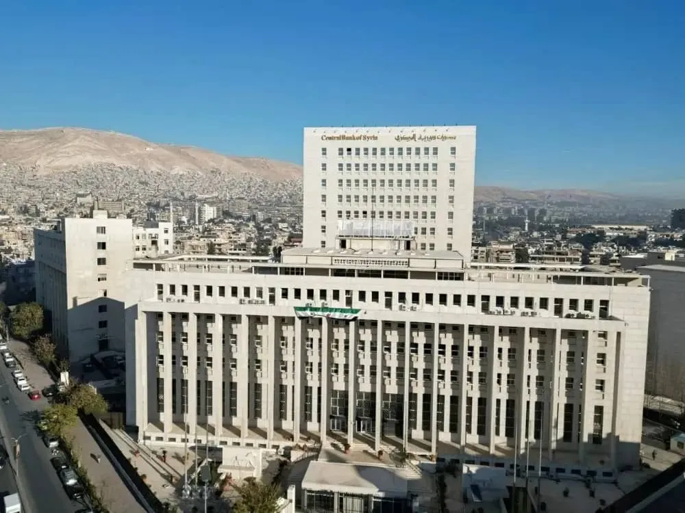 المركزي يوجّه 755 إنذاراً لمخالفات الصرافة والحوالات غير المرخصة