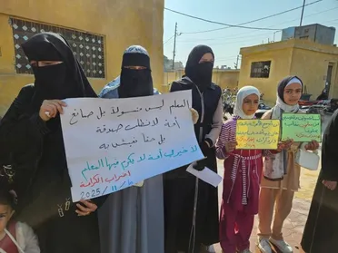 "مللنا الوعود"… معلمو إدلب يطالبون بزيادات فورية وجدول زمني واضح