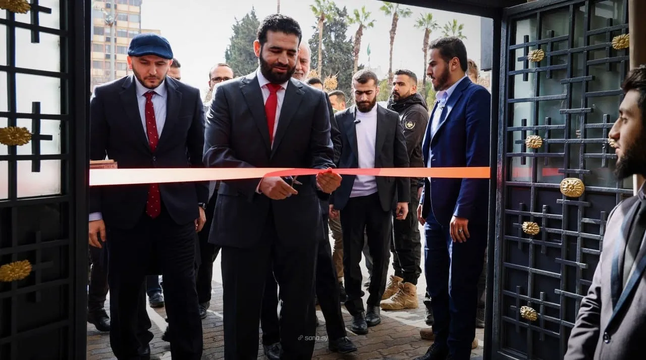 وزير الداخلية يفتتح دائرة العلاقات وإدارات جديدة للأمن الداخلي بحمص