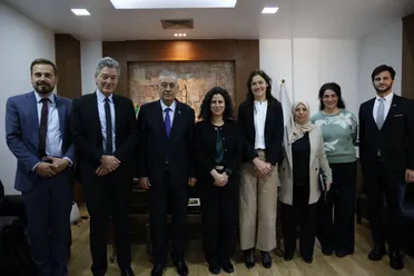 رئيس هيئة العدالة الانتقالية يبحث مع وفد أوروبي سبل دعم المسار القضائي في سوريا