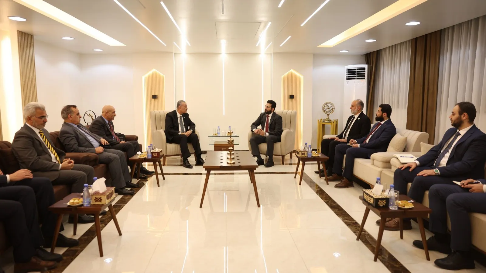 وزير الداخلية