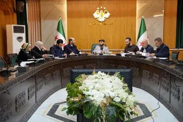 محافظ حلب يبحث تطوير برامج التعليم والتدريب في مناطق المحافظة ومراكز الإيواء