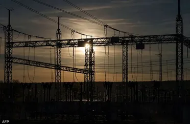 مصر توازن بين الدعم والحماية… زيادة كهرباء للأردن وتعليق غاز إلى سوريا ولبنان 