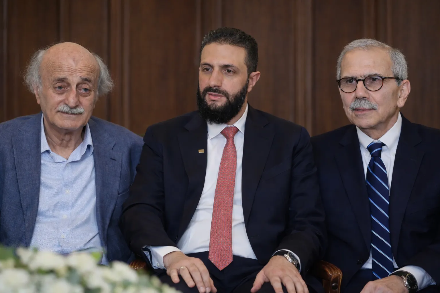 الشرع يؤكد لسلام وجنبلاط أن تعزيزات الحدود تستهدف ضبطها وحماية الأمن الداخلي السوري