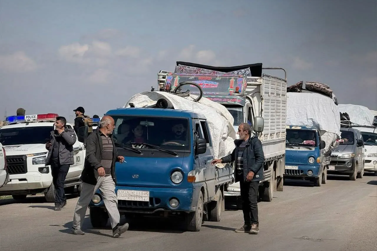 قوافل عودة أهالي عفرين تنطلق من الحسكة… و"قسد" تحاول تسويق ما كانت تعرقله