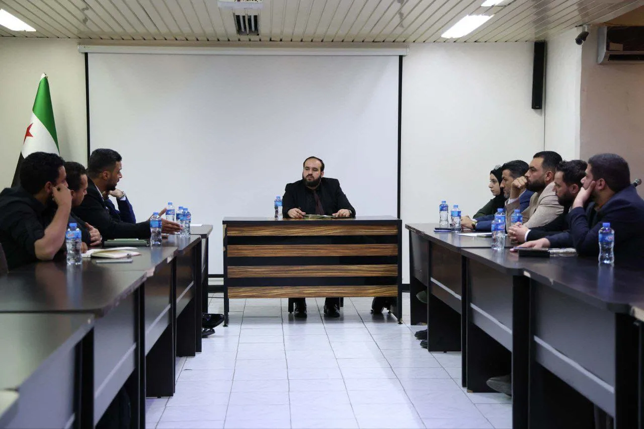 وزارة الإعلام تحذر من انتشار الصفحات المضللة وتدعو للتحقق من مصادر الأخبار