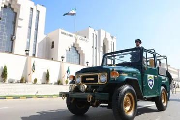 الداخلية تطلق الزي الرسمي الجديد بالتزامن مع تخريج دفعات أمنية في ذكرى الثورة