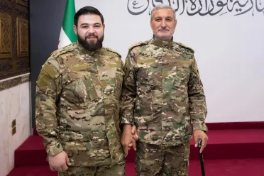 ترفيع مؤسس الجيش السوري الحر إلى رتبة عميد ضمن مسار إعادة هيكلة المؤسسة العسكرية