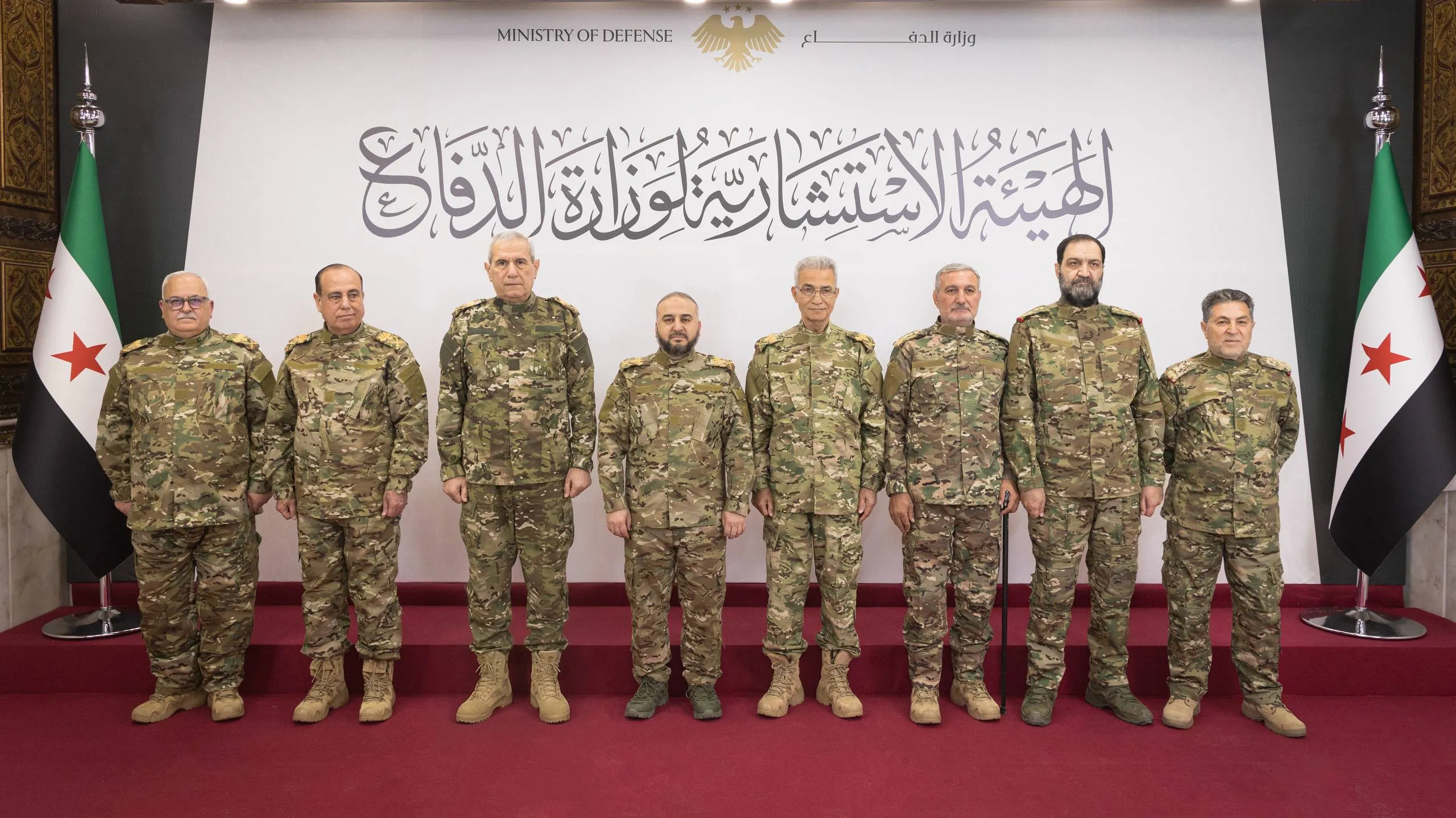 وزارة الدفاع تطلق عمل "الهيئة الاستشارية" لتعزيز إعادة بناء الجيش .. تعرف على سيرة أعضاها