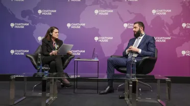 الرئيس الشرع يطرح رؤية المرحلة الانتقالية والعلاقات الخارجية خلال جلسة في "تشاتام هاوس" بلندن