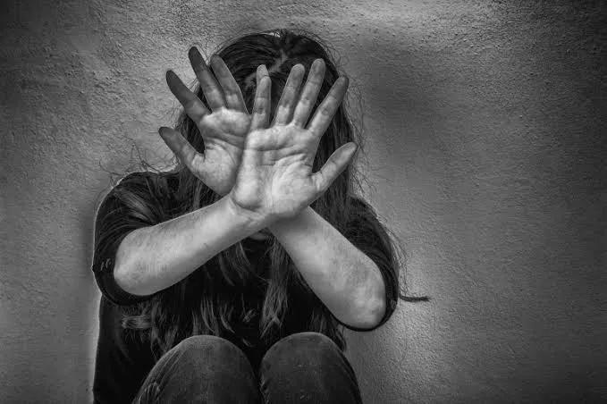 جرائم العنف ضد المرأة في سوريا: بين التقاليد والممارسات الاجتماعية والهشاشة القانونية