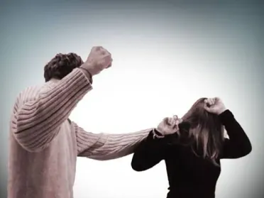 العنف الأسري في سوريا: أثره الجسدي والنفسي على النساء والفتيات