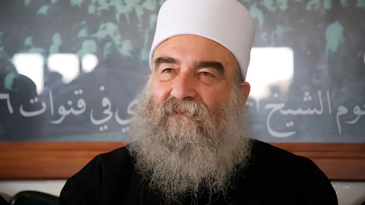 الهجري يقرر حل "اللجنة القانونية العليا" وتشكيل "مجلس إدارة" في السويداء