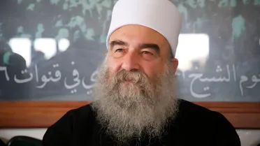 الهجري يقرر حل "اللجنة القانونية العليا" وتشكيل "مجلس إدارة" في السويداء