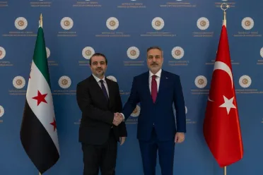 الشيباني من أنقرة: "مسيرة التعافي تتسارع"… وشراكة استراتيجية مع تركيا وتأكيد على دمج "قسد" ضمن الجيش