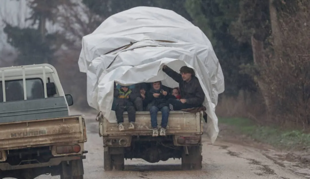 طفولة على حافة القلق: تداعيات البيئة غير المستقرة على الأطفال