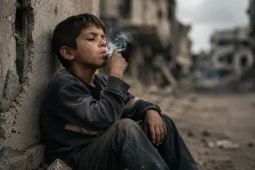 تدخين الأطفال والمراهقين.. سلوك مقلق يسلّط الضوء على دور الأسرة في الوقاية والمتابعة