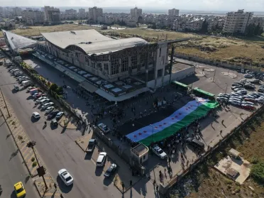 الذكرى التاسعة لتهجير الوعر.. عودة إلى الحي واستحضار لواحدة من أقسى محطات حمص