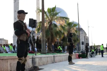 من أجل أمن السوريين… عناصر الجيش والشرطة يقضون العيد في مواقع الخدمة