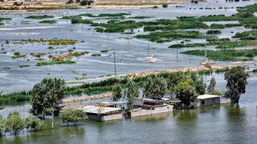 دير الزور تدخل مرحلة التعافي.. آخر تطورات فيضان الفرات وخطة إعادة الخدمات للمناطق المتضررة