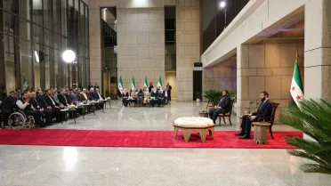 الرئيس الشرع يبحث مع وجهاء ريف دمشق ملفات عديدة.