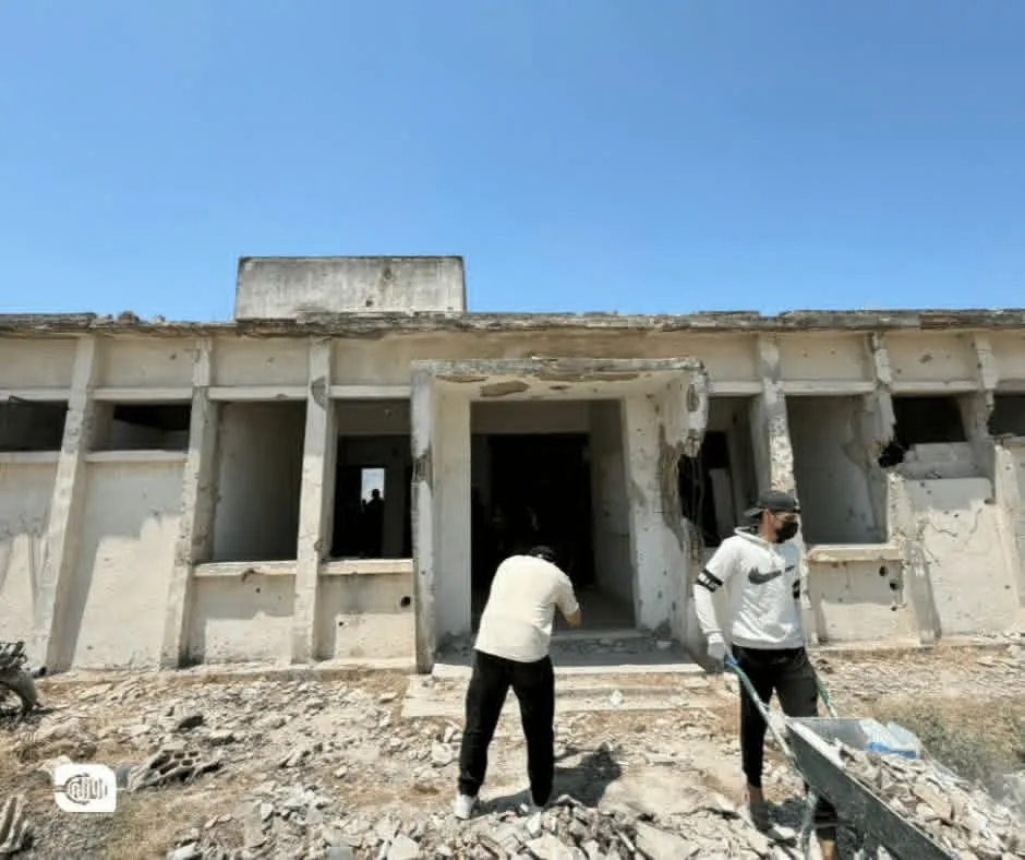 مبادرة أهلية لتنظيف مستوصف الزيارة تمهيداً لعودة خدماته بريف حماة