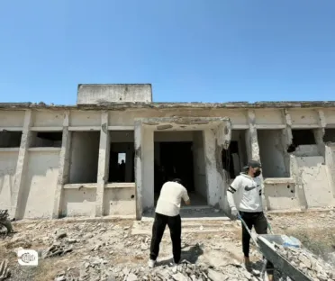مبادرة أهلية لتنظيف مستوصف الزيارة تمهيداً لعودة خدماته بريف حماة