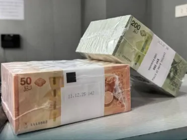تحديات إجرائية في دمشق مع اقتراب المهلة النهائية لاستبدال فئات العملة القديمة