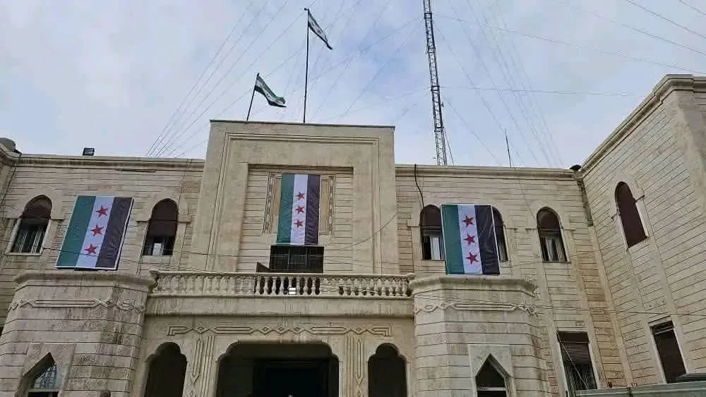 وزارة الإدارة المحلية تُعيّن مكتب تنفيذي مؤقت يضم عشرة أعضاء لمحافظة الحسكة 