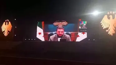 خلال احتفالية إعادة تشغيل مطار دير الزور .. الشرع يعلن حزمة مشاريع تنموية للمحافظات الشرقية 