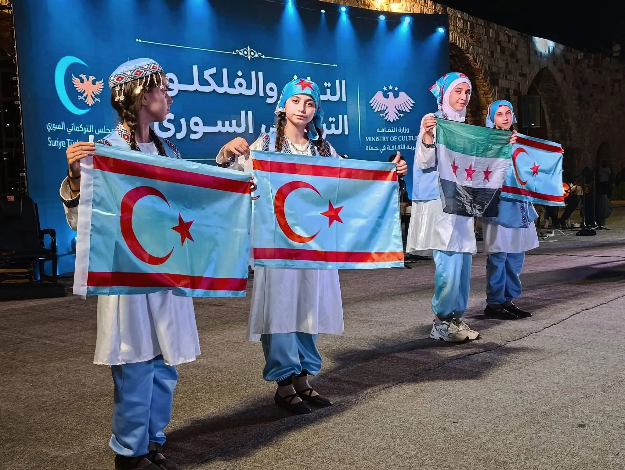 بعد توحيد المناهج.. مطالب تركمانية بإبقاء اللغة التركية مادة اختيارية في مدارس سوريا