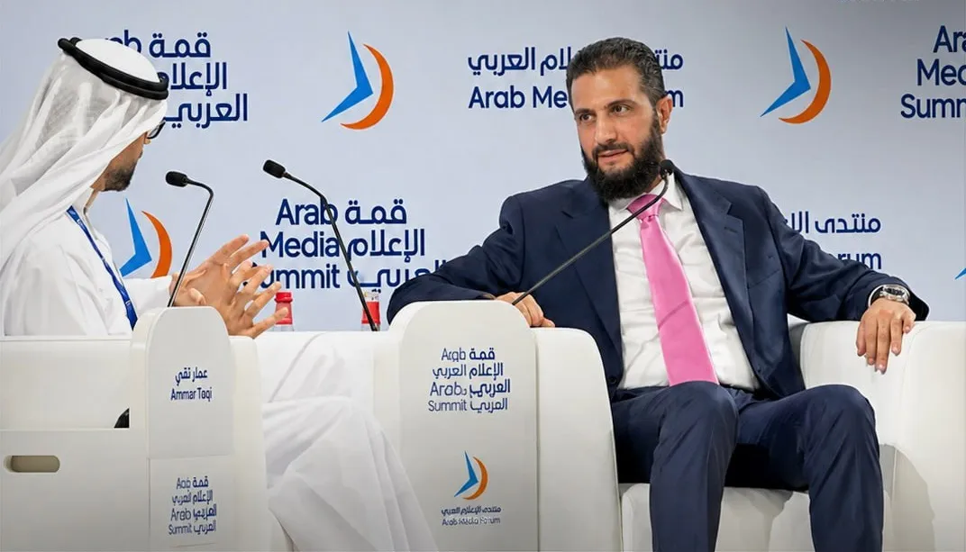 الشرع من دبي: سوريا انتقلت من دولة مثقلة بالأزمات إلى فرصة إقليمية واقتصادها مرشح لبلوغ 50 مليار دولار