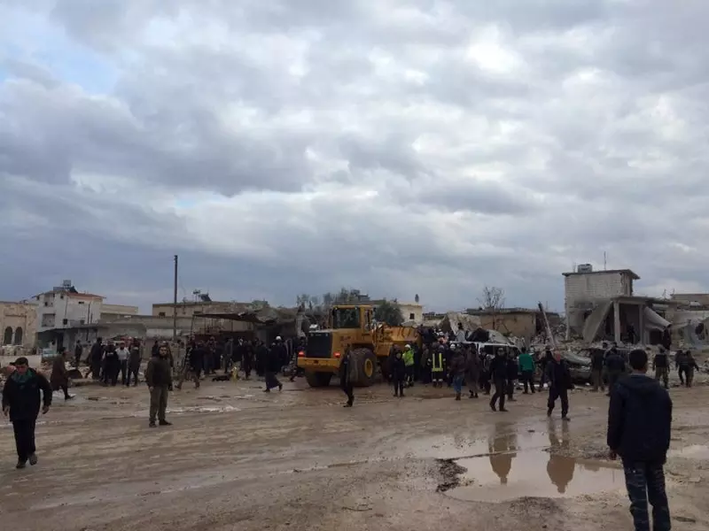خمسة شهداء وعدد من الجرحى بقصف روسي استهدف بلدة حزانو بريف إدلب