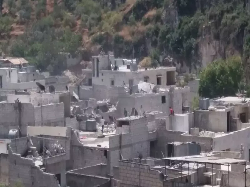 شهداء وجرحى بقصف جوي استهدف بلدة دركوش بإدلب