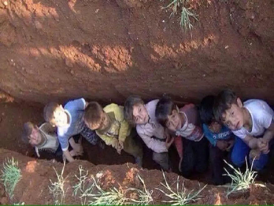 الزبداني السورية بمواجهة الجيرة اللبنانية .. أين المفر..!؟