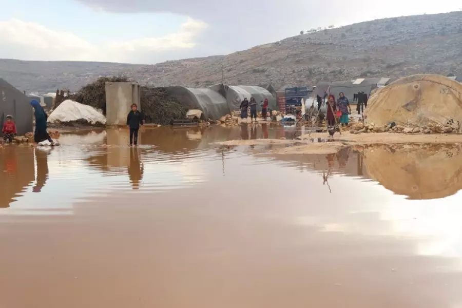 الخوذ البيضاء: أمطار غزيرة تضرب شمال غربي سوريا ومأساة النازحين غائبة عن عيون العالم