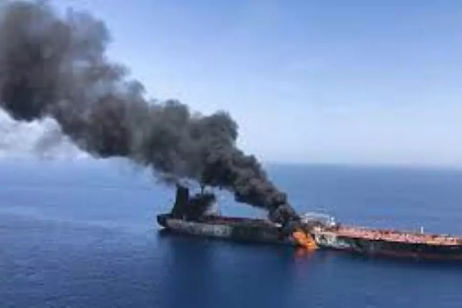واشنطن وبريطانيا تتهمان إيران بضرب سفينة إسرائيلية والأخيرة تهدد بضرب تمددها بسوريا