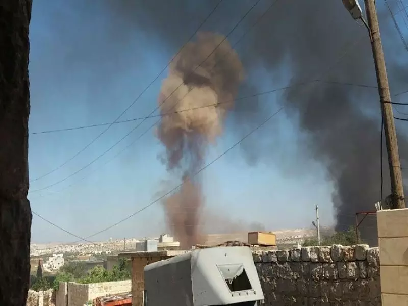 شهداء وجرحى بقصف جوي استهدف بلدة ترمانين بإدلب