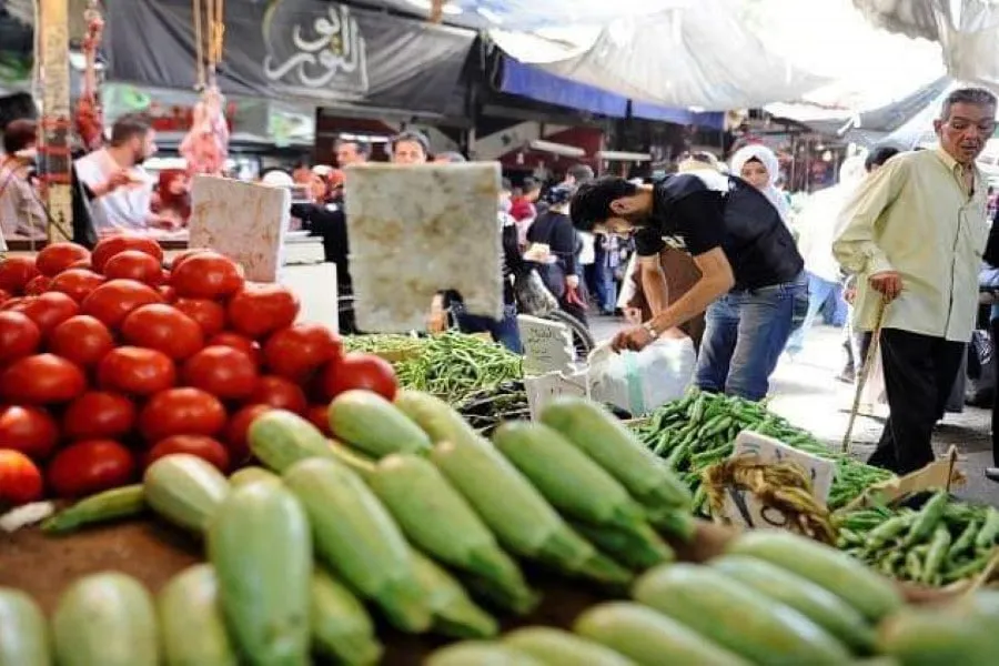 النظام يقدر انخفاض واردات سوق الهال بدمشق بنسبة 70% ويبرر ارتفاع الأسعار بالأحوال الجوية