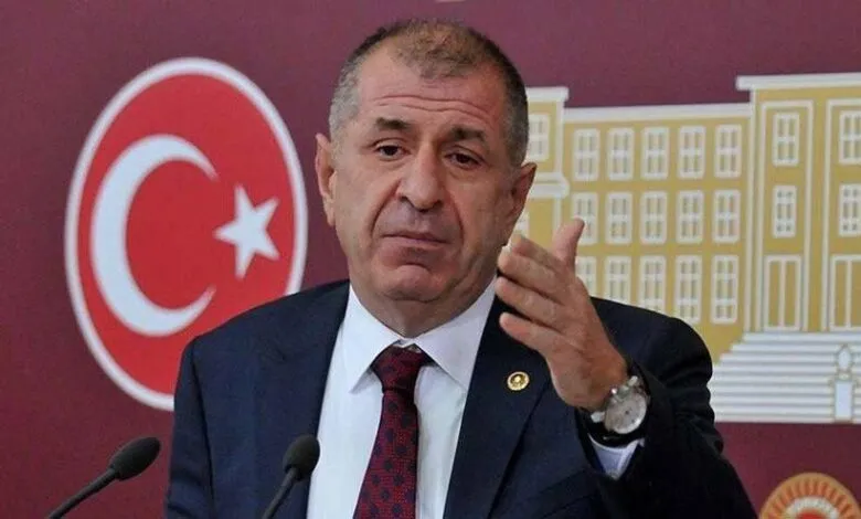 دعوة جنائية ضد "أوميت أوزداغ" التركي بسبب تصريحاته "العنصرية" ضد اللاجئين السوريين