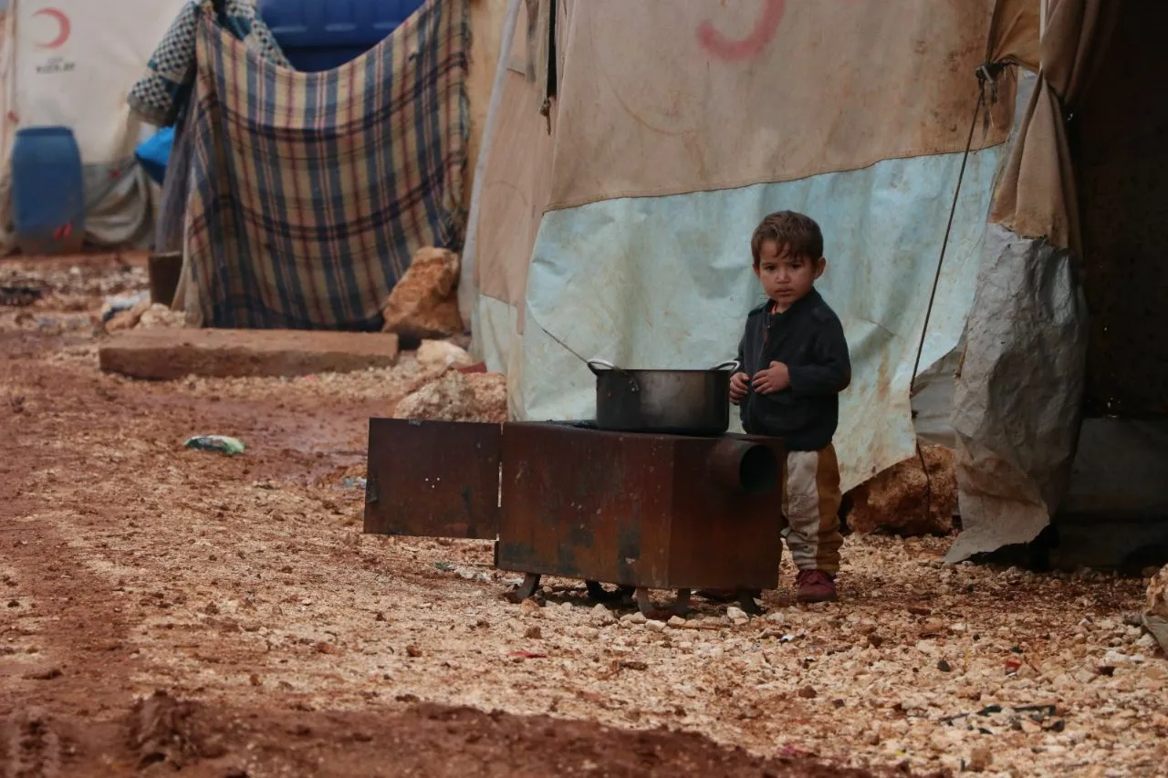 استجابة سوريا .. يُحذر من ارتفاع معدل الإصابات بالأمراض الجلدية في مخيمات النزوح