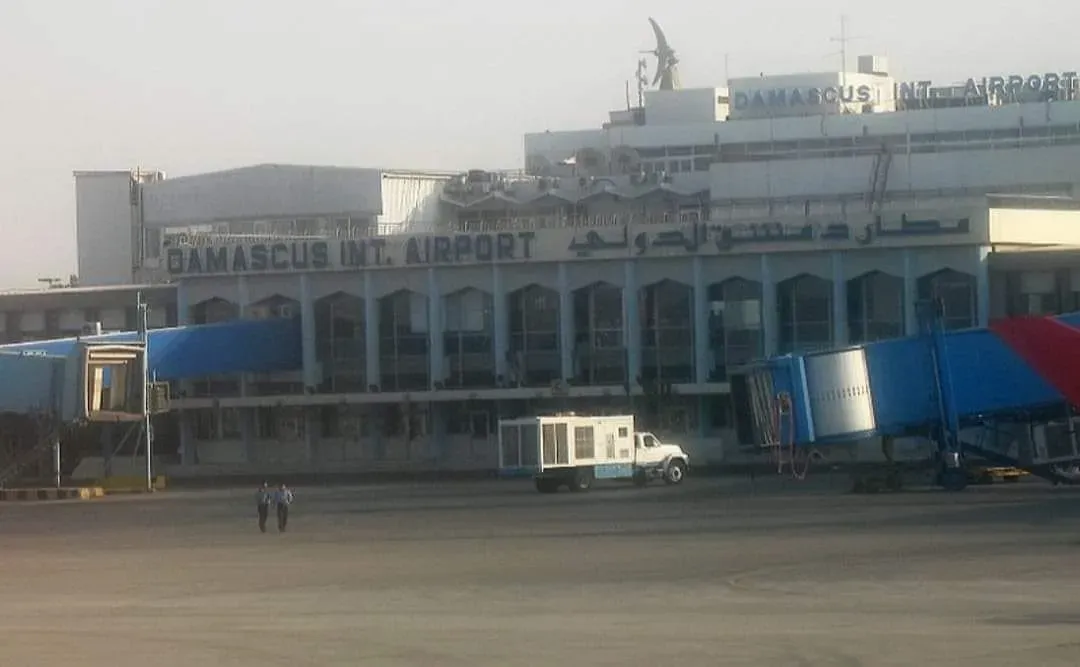 وزارة "نقل النظام" تنفي تحديد أي موعد لعودة العمل في مطار دمشق الدولي
