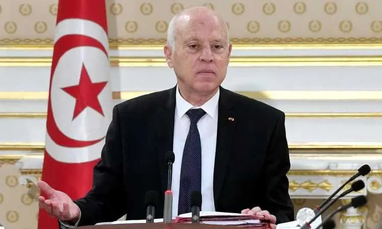 رئيس تونس يبعث رسالة للإرهابي "بشار" ويُشيد بإنجازاته في "قتل الشعب السوري وتشريده"