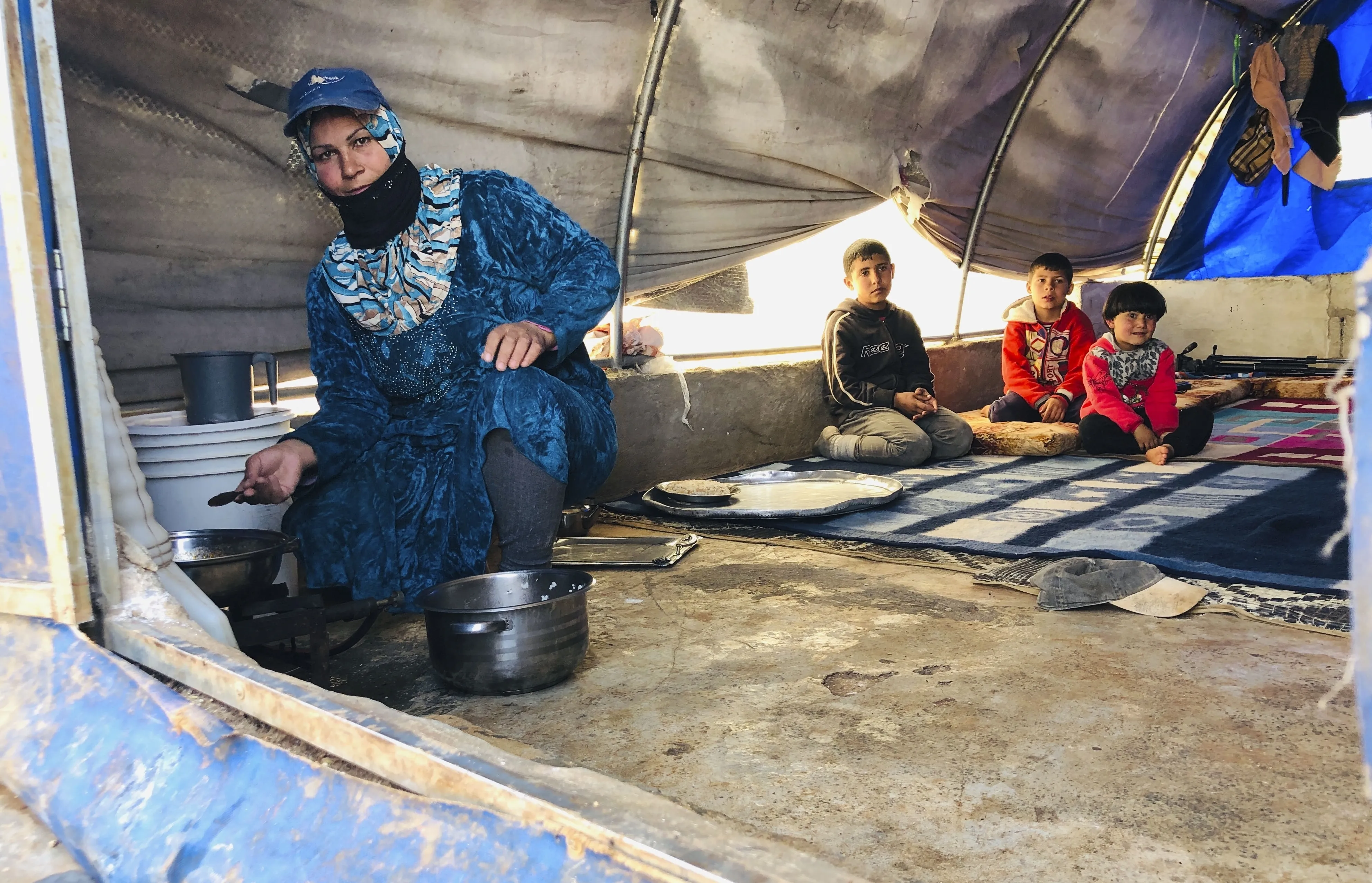 "استجابة سوريا": 38% من العائلات تعتمد على وجبة طعام واحدة يومياً في مخيمات شمال غرب سوريا