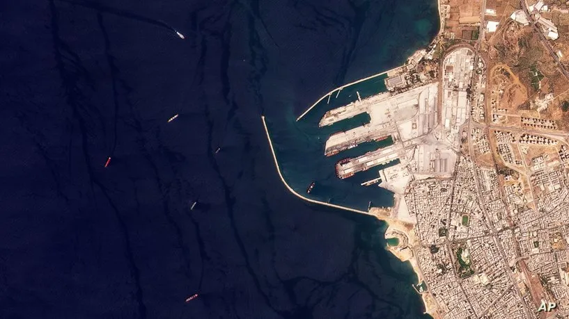 صور أقمار صناعية تكشف وصول سفينة شحن روسية محملة بالقمح الأوكراني إلى ميناء طرطوس